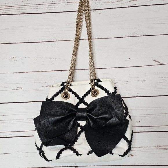 Betsey Johnson Black and White Bow Bag with Makeup Pouch - Picture 5 of 16